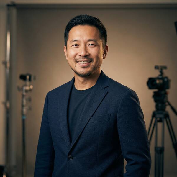 歪歪漫画导演顾问