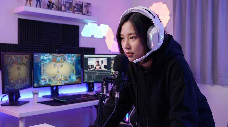 歪歪漫画电竞视频